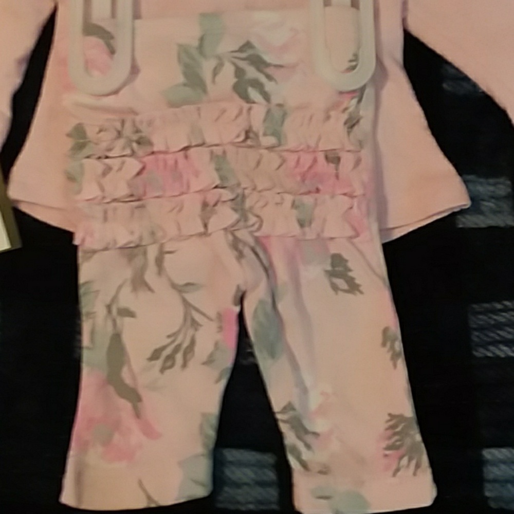 Baby Girl Outfit - Picture 4 of 5